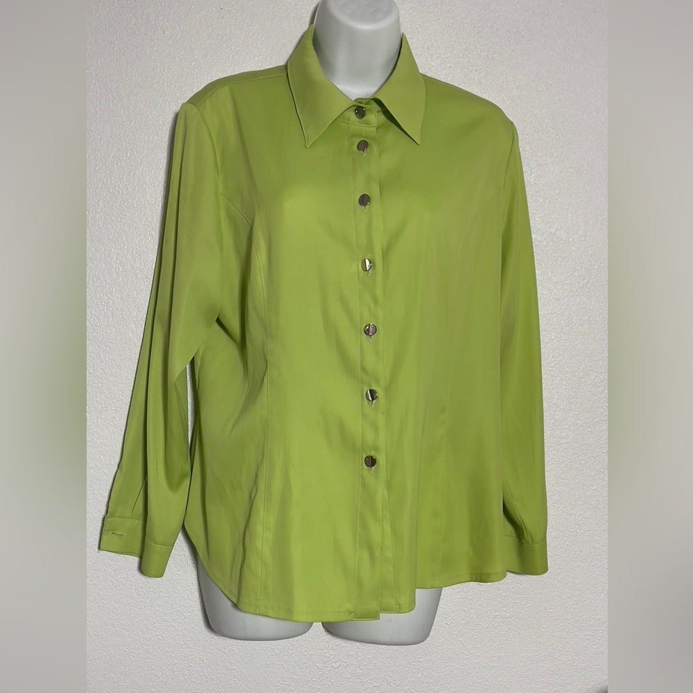 Green Long Sleeve Notched Collar Button Down Shirt